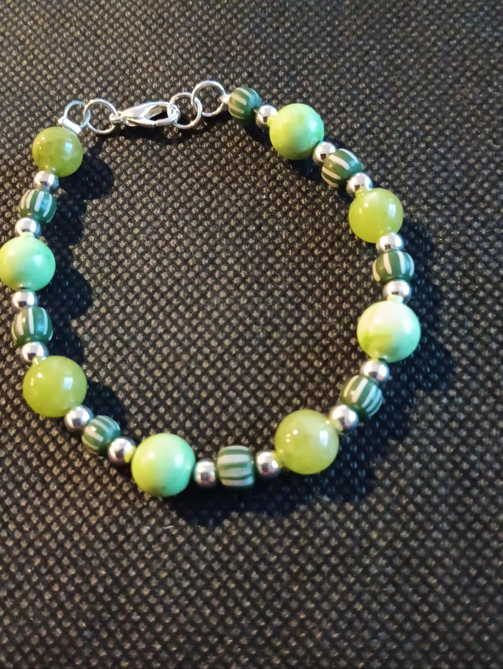 GREEN and GOLD  STRETCH BRACELET